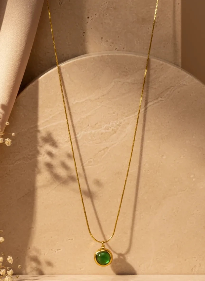 Gold-Tone Green Stone Pendant Necklace jewellery